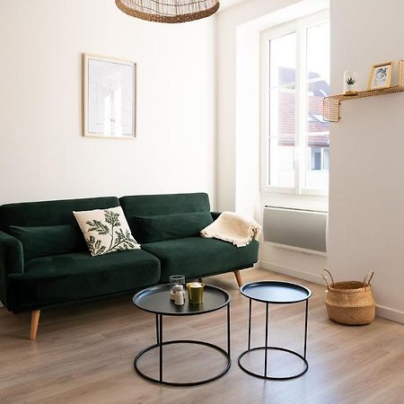 Stylish Sunrise : T3 Lumineux Au Coeur De Pau Apartment Exterior photo